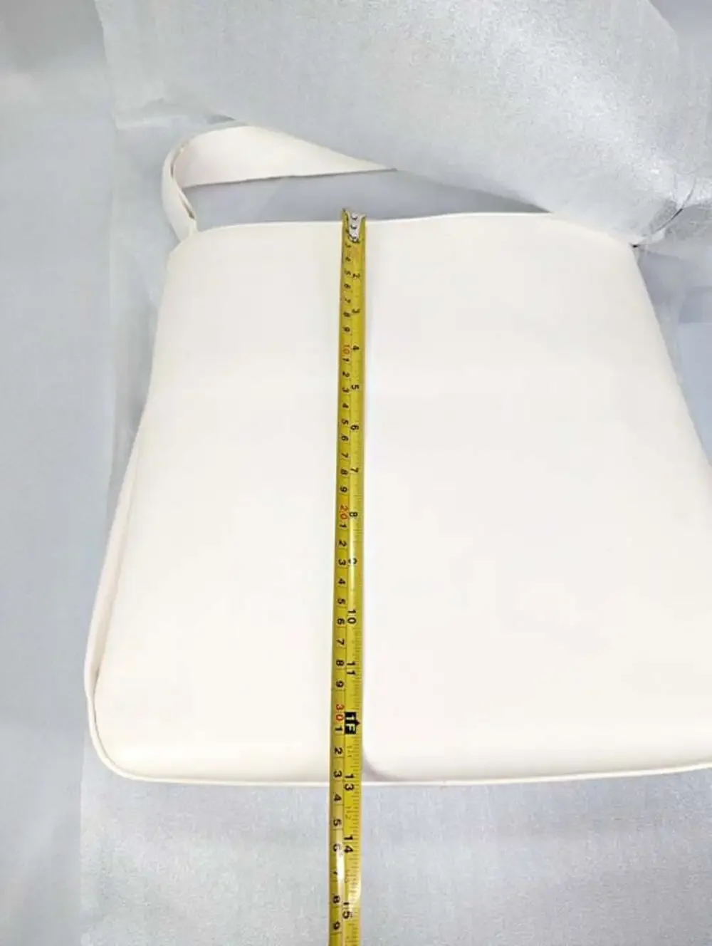 Kate Spade New York Grace Medium Leather Hobo Bag Cream (MSRP $398)